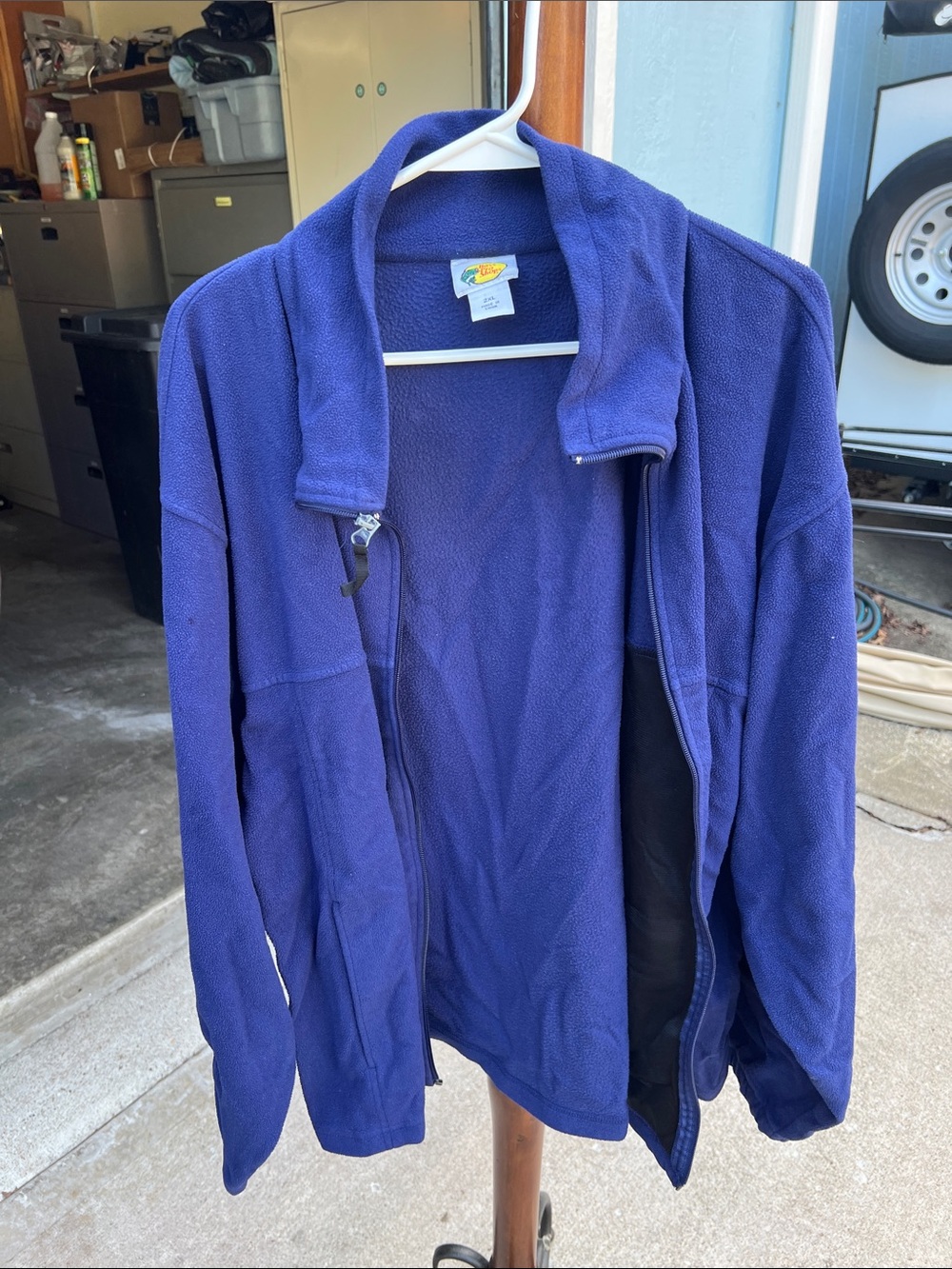 Bass Pro Shops Men’s Deep Blue Full-Zip Fleece Jacket